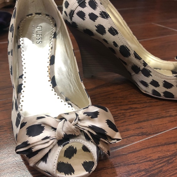 Wedge Heels - Picture 1 of 7